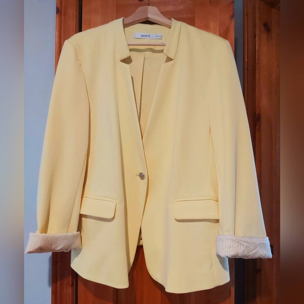 Ricki's Knit Blazer